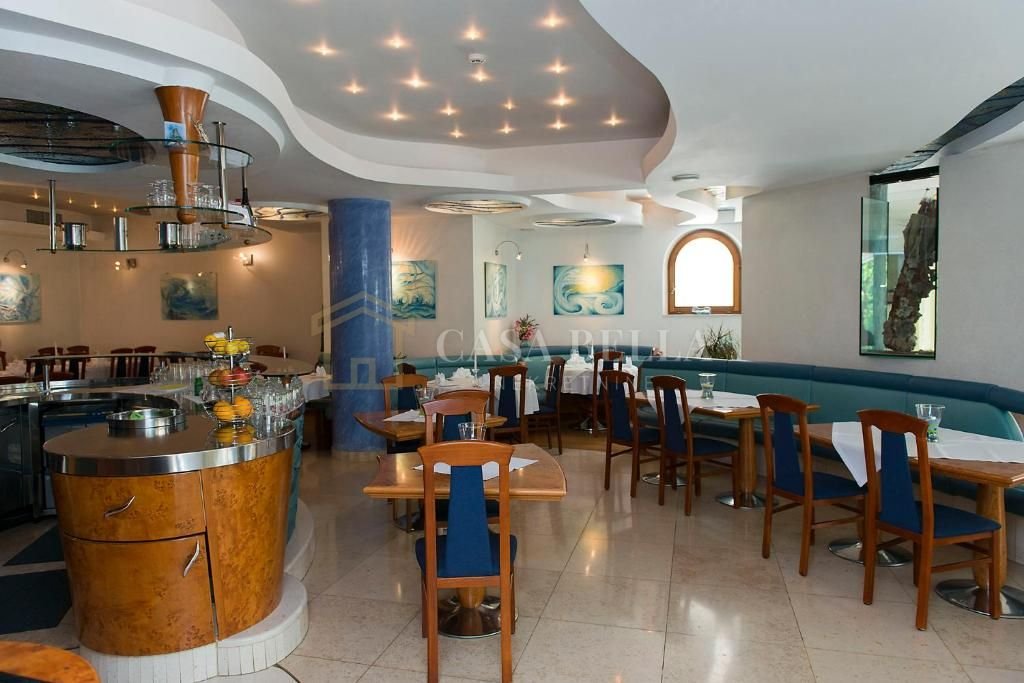 Hotel For sale - Primorsko-goranska Novi Vinodolski