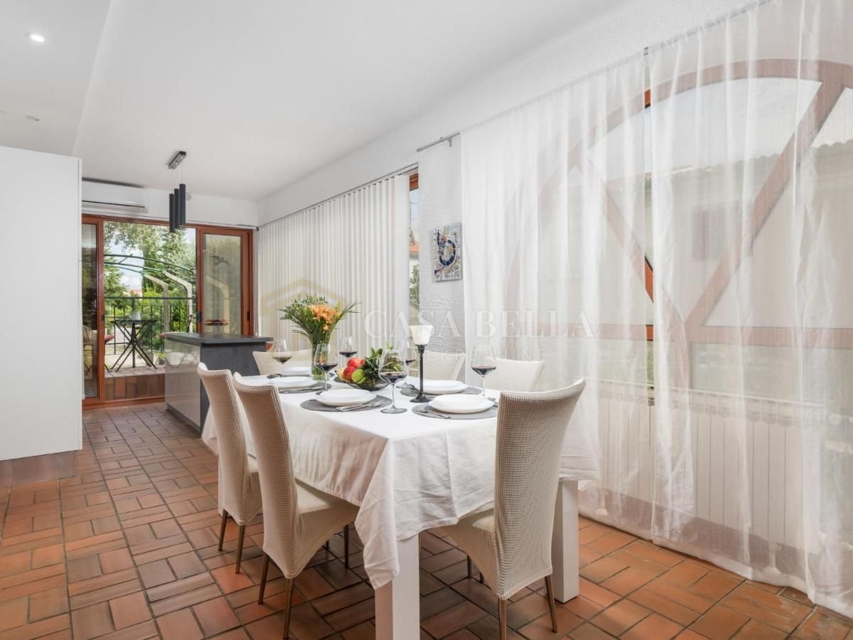 Haus Zu verkaufen - Primorsko-goranska Kornić