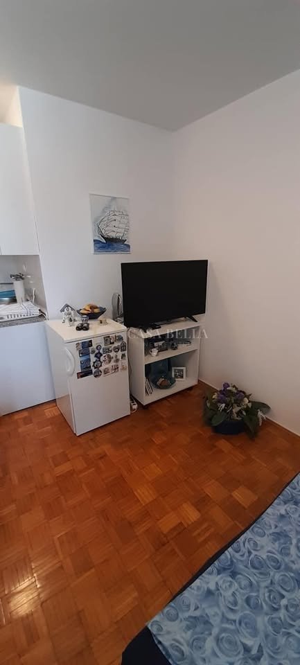Flat For sale - Primorsko-goranska Malinska
