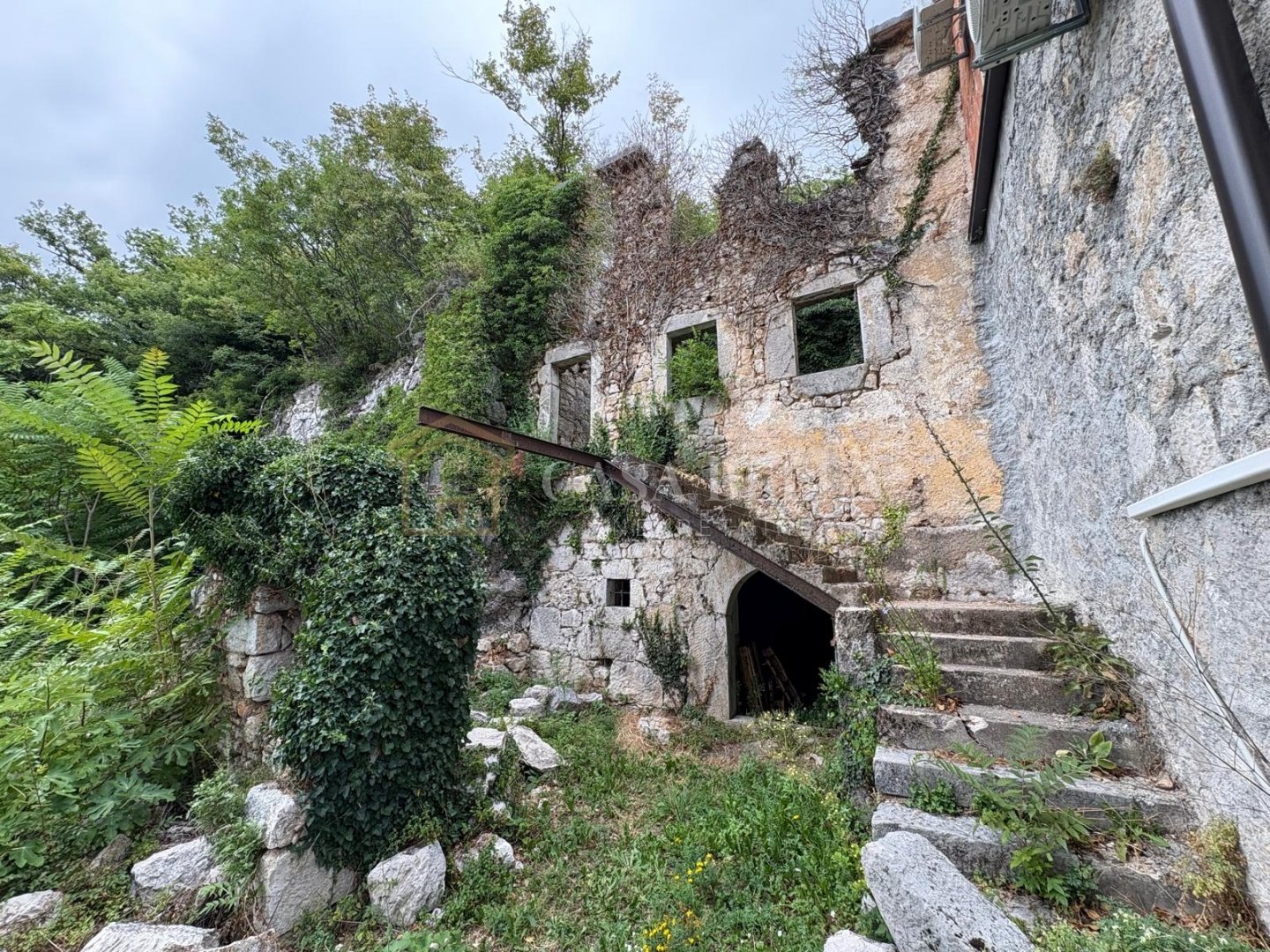 Hiša Naprodaj - Primorsko-goranska Grižane-Belgrad