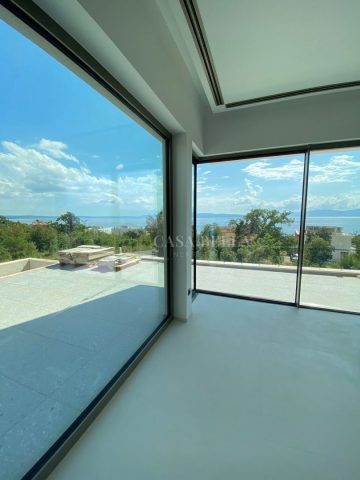 Casa in vendita 250 m² – Kostrena