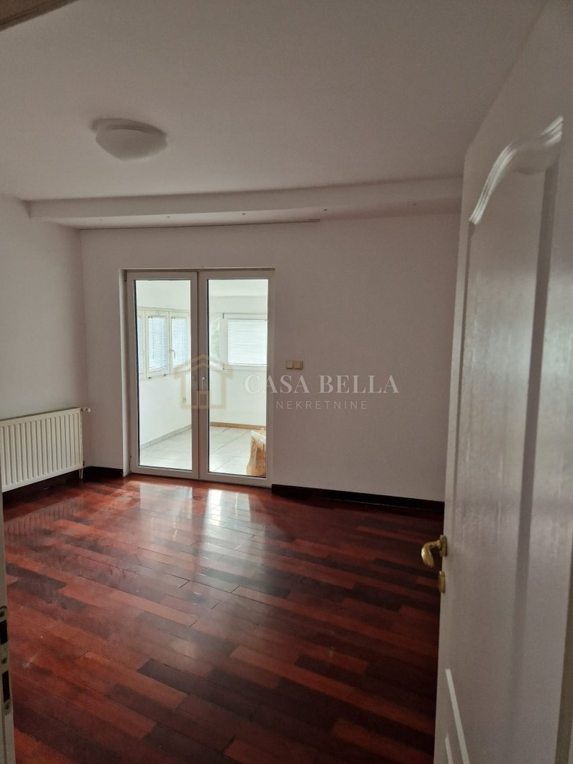 Haus Zu verkaufen - Grad Zagreb Maksimir