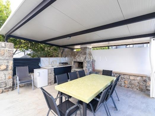 Casa In vendita - Primorsko-goranska Novi Vinodolski