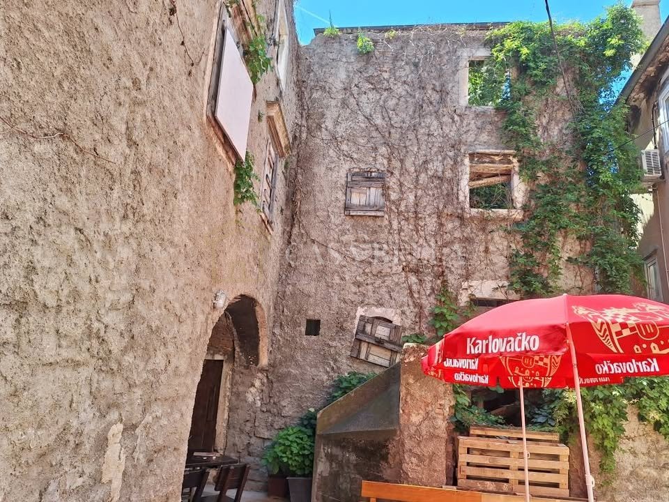 Casa In vendita - Ličko-senjska Senj