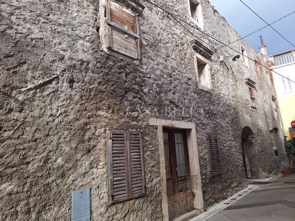 Casa In vendita - Ličko-senjska Senj