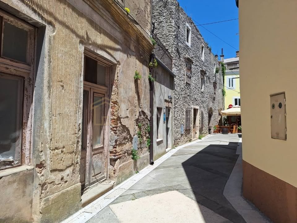 Casa In vendita - Ličko-senjska Senj