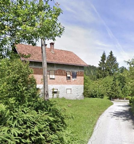 Kuća na prodaju 297 m² – Čabar