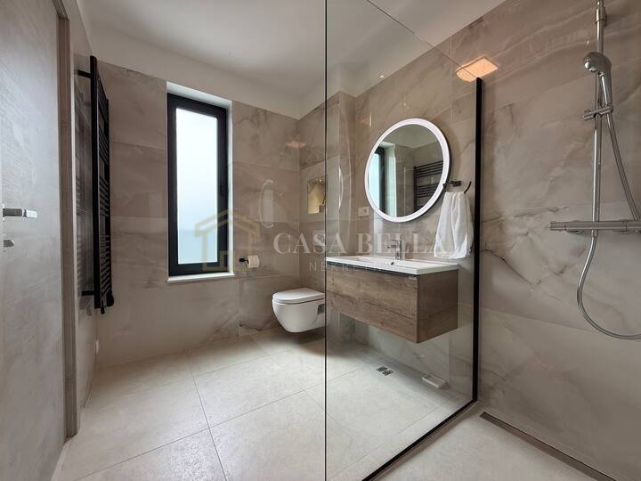 House For sale - Splitsko-dalmatinska Kaštel Novi