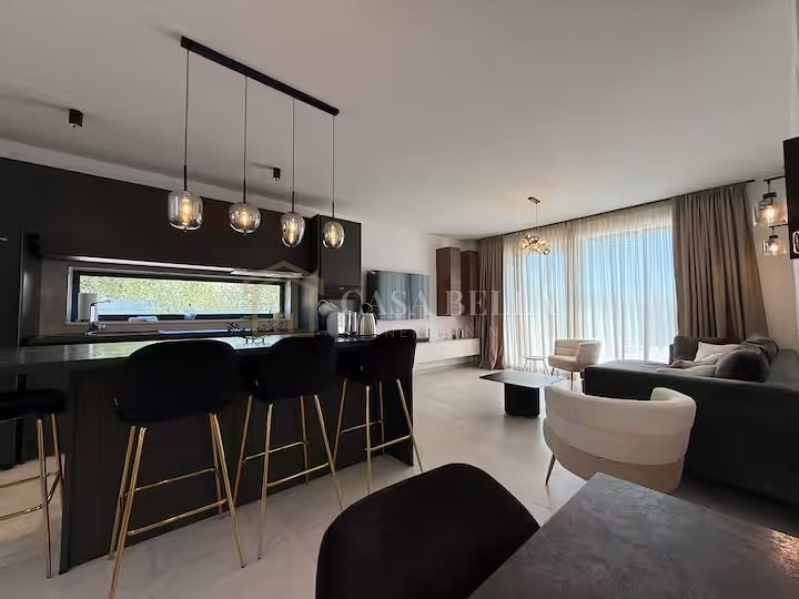 House For sale - Splitsko-dalmatinska Kaštel Novi