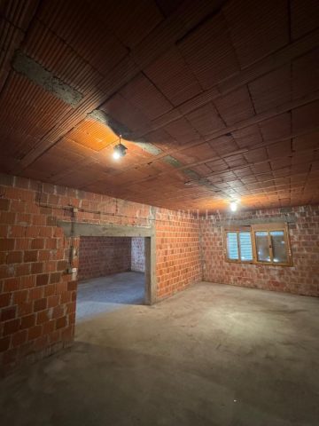 Komerční k pronájmu 200 m² – Gornja Dubrava