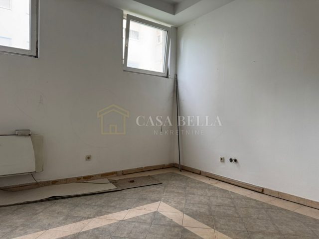 Poslovni prostor za najam 21 m² – Sesvete