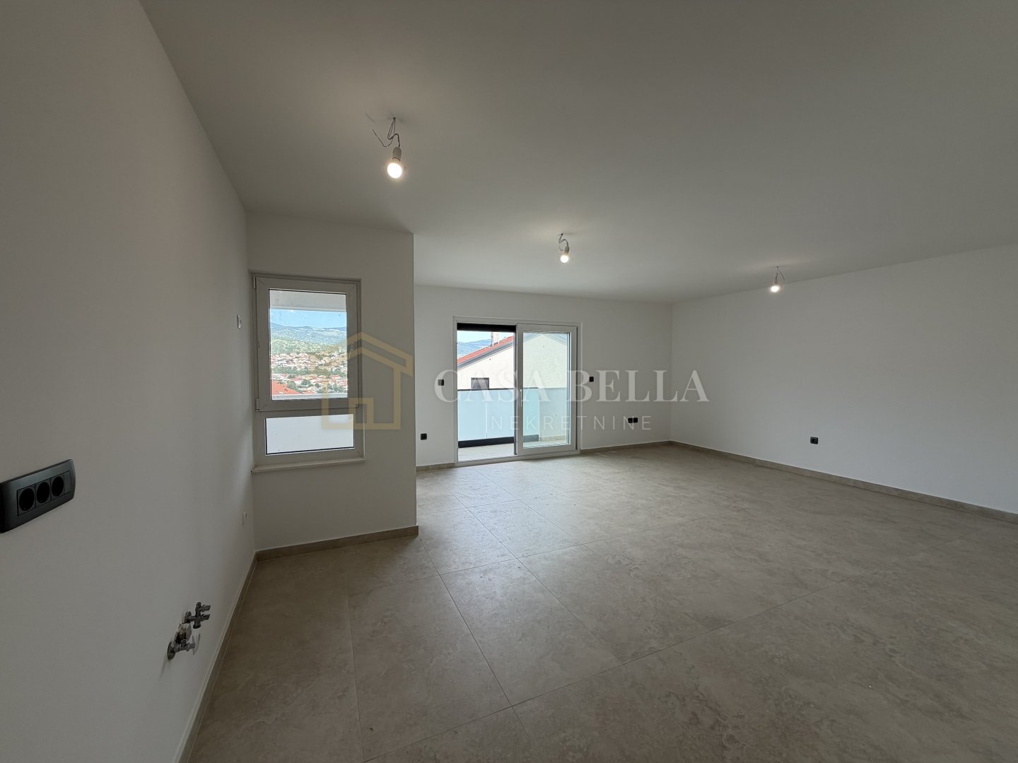 Apartment Zu verkaufen - Primorsko-goranska Novi Vinodolski - foto 1/14