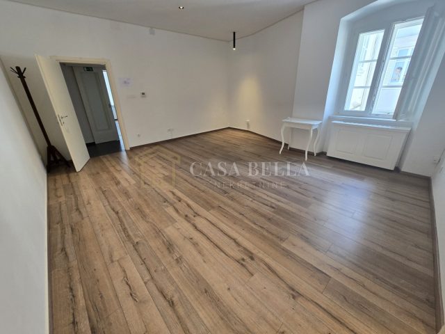 Poslovni prostor Za najam - Primorsko-goranska Centar - foto 2/11