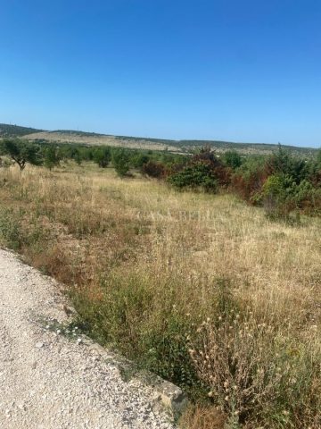 Zemljište na prodaju 2070 m² – Benkovac