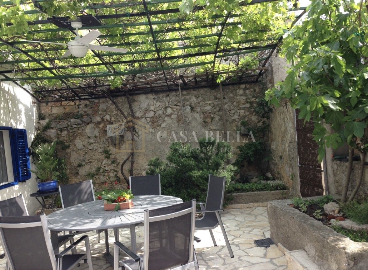 Casa In vendita - Ličko-senjska Karlobag