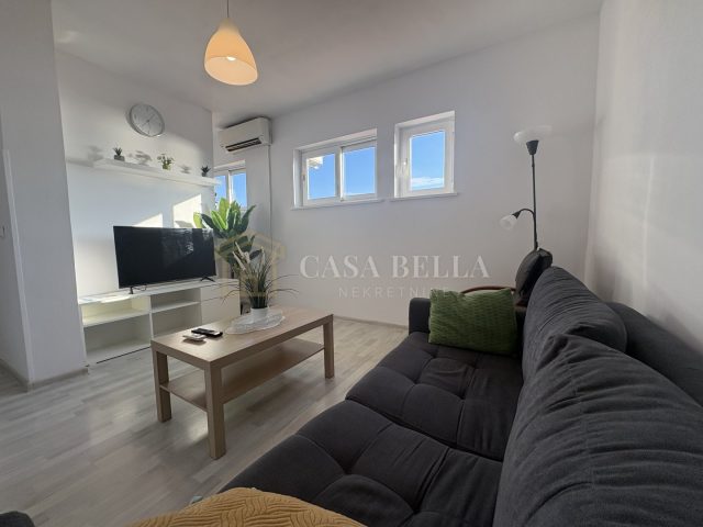 Stan za najam 46 m² – Kostrena