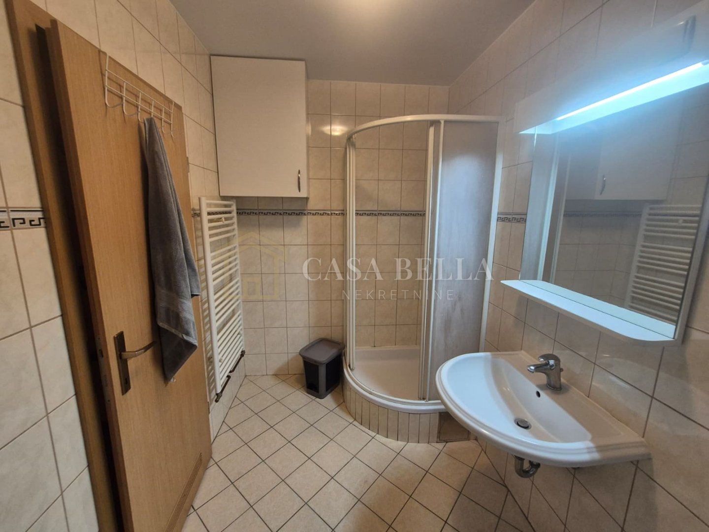 Apartma Naprodaj - Grad Zagreb Malešnica