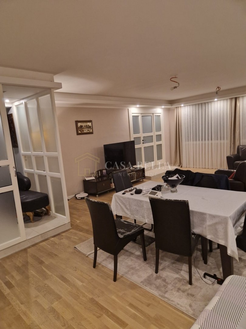 Maison À vendre - Grad Zagreb Maksimir