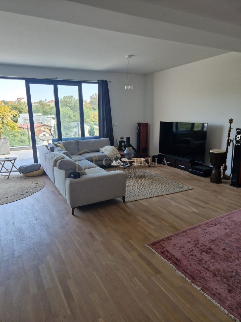 Maison À vendre - Grad Zagreb Maksimir
