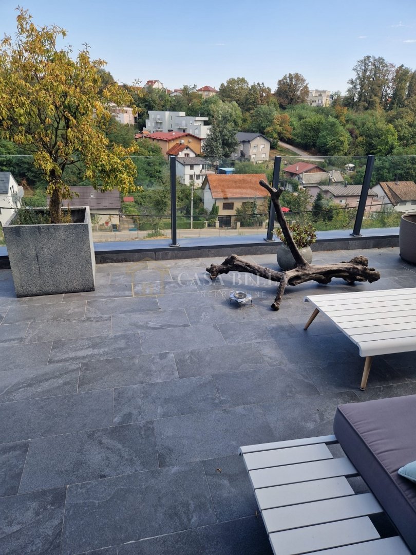 Maison À vendre - Grad Zagreb Maksimir