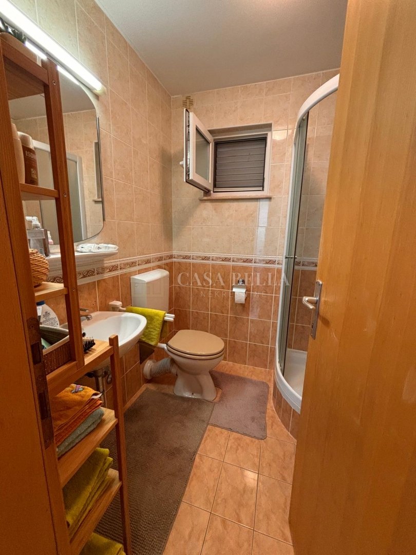 Apartma Naprodaj - Ličko-senjska Novalja