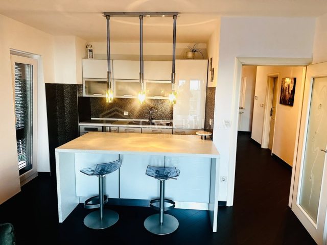Stan za najam 85 m² – Matulji