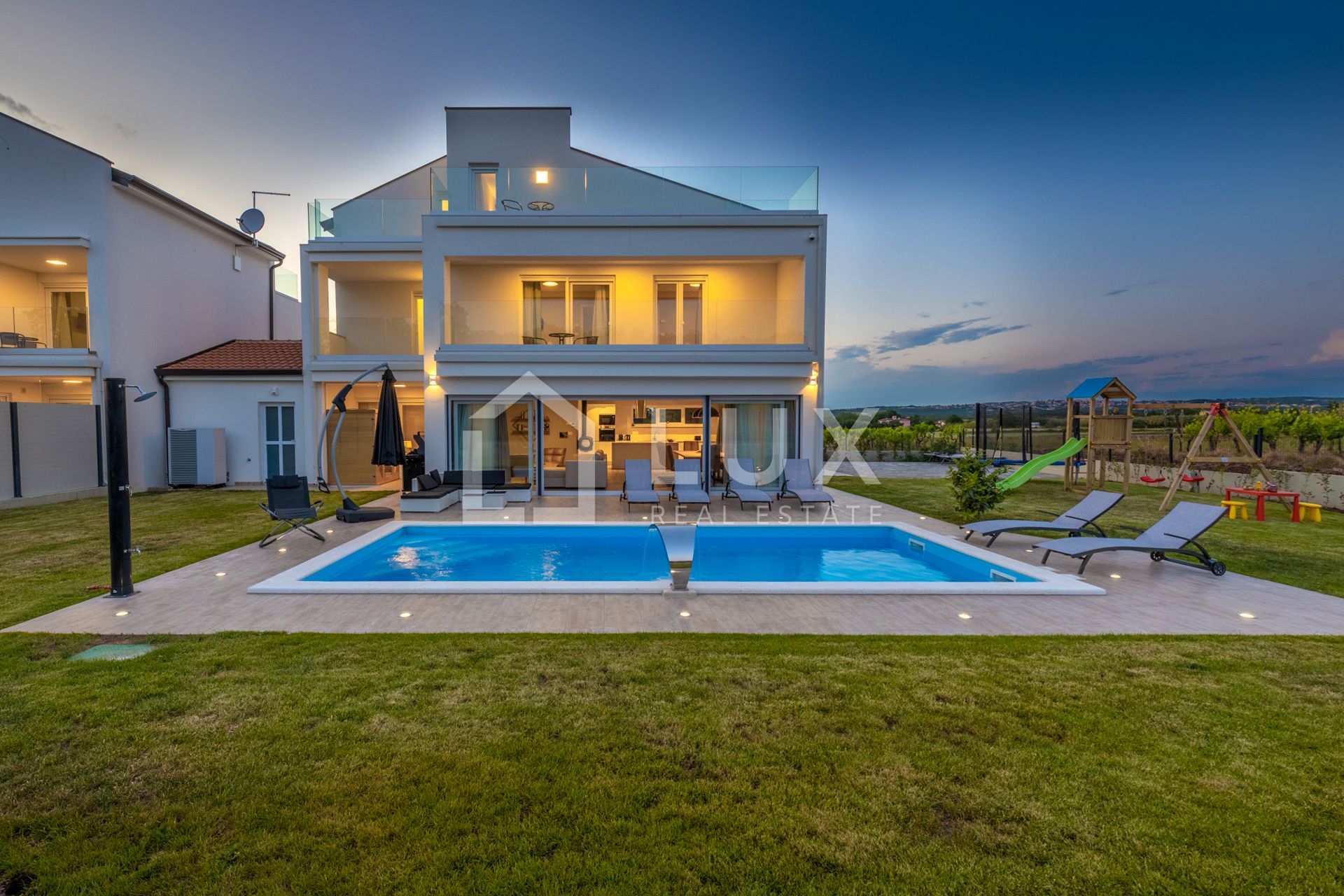 Kuća Na prodaju -  Poreč
