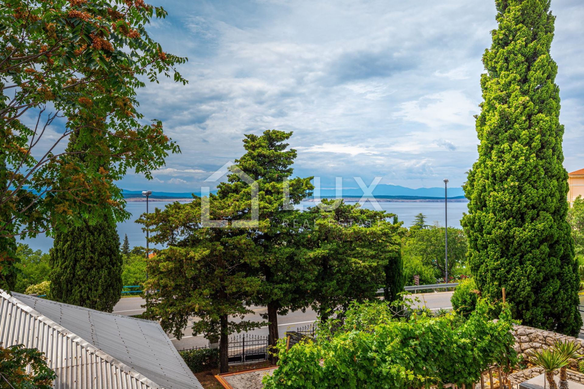Kuća Na prodaju -  Crikvenica