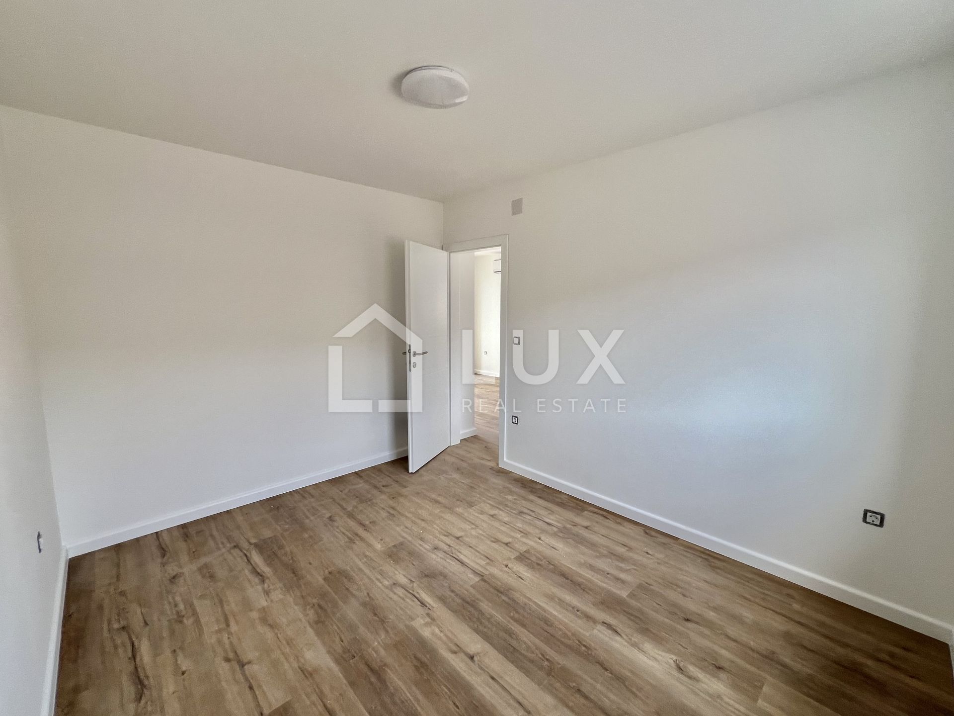 Apartma Naprodaj - Primorsko-goranska Crikvenica