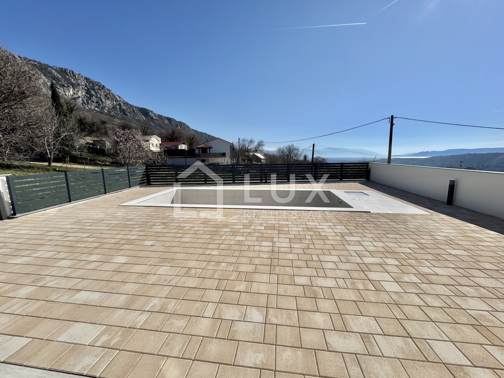 Kuća Na prodaju -  Bribir
