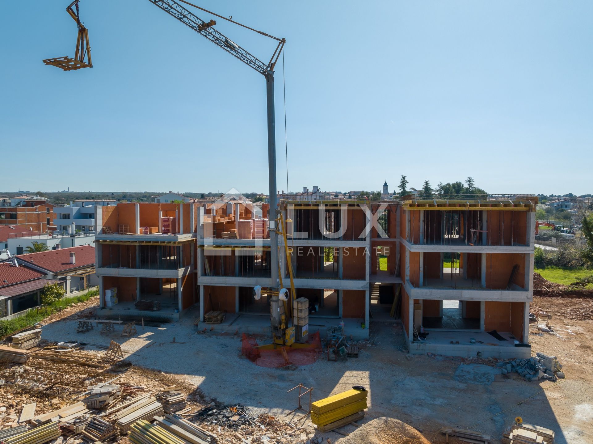 Apartment Zu verkaufen -  Peroj