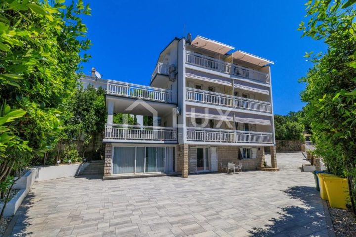 Hiša na predaj 260 m² – Crikvenica