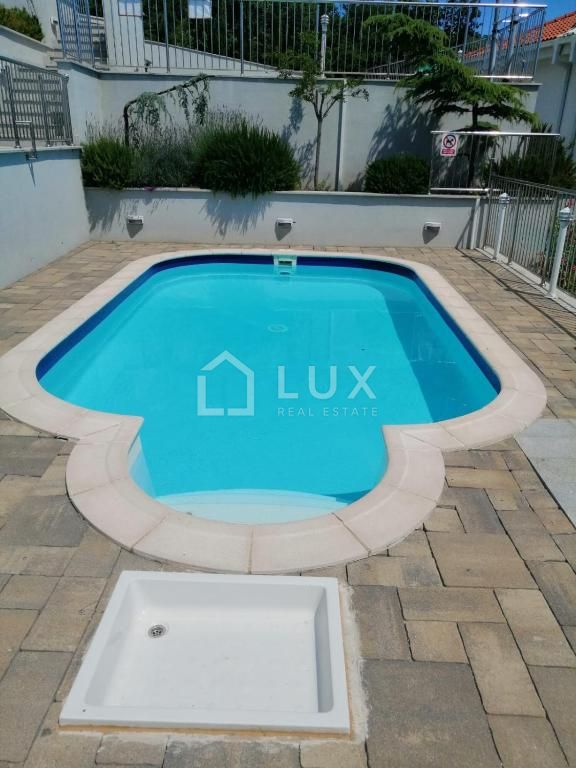 Flat For sale - Primorsko-goranska Crikvenica