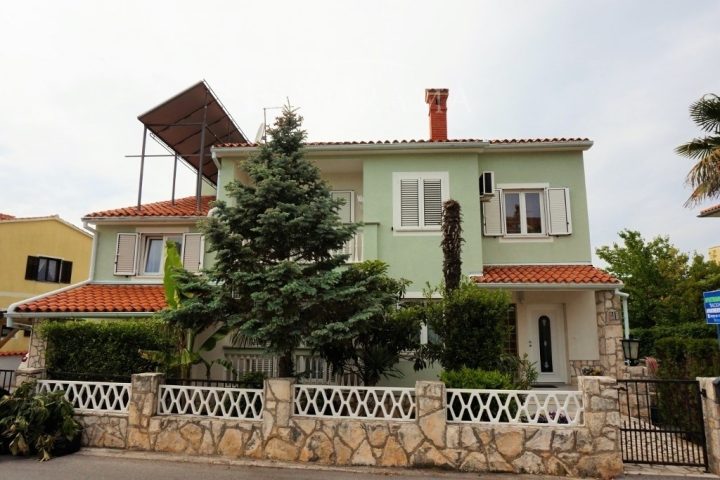 Dom na sprzedaż 320 m² – Pješčana Uvala