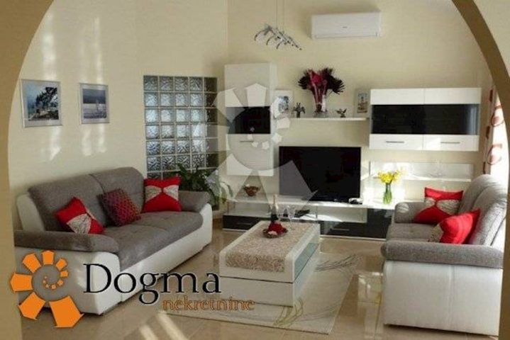 Appartement à louer 110 m² – Pehlin
