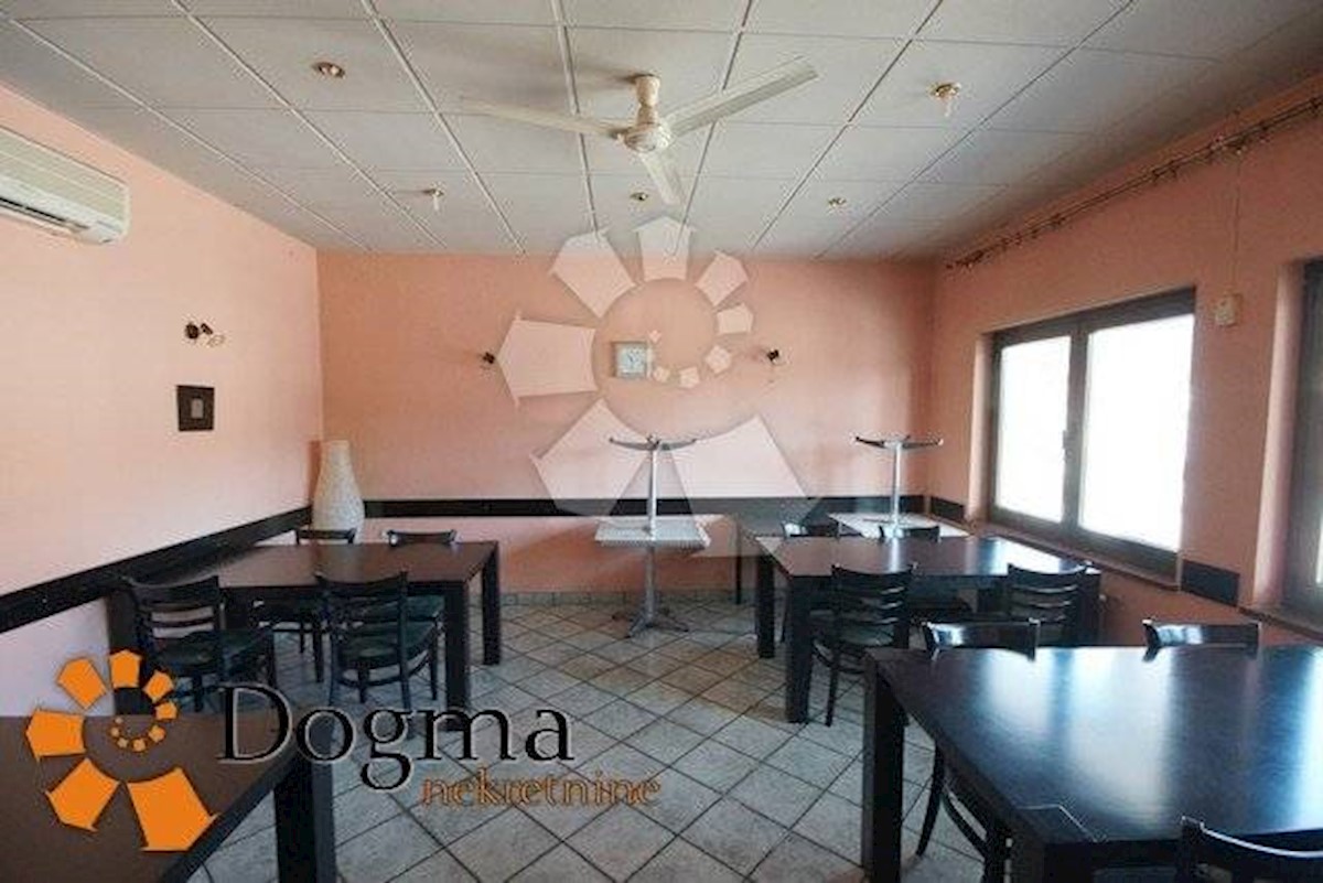 Business premises For sale - PRIMORSKO-GORANSKA  MATULJI 