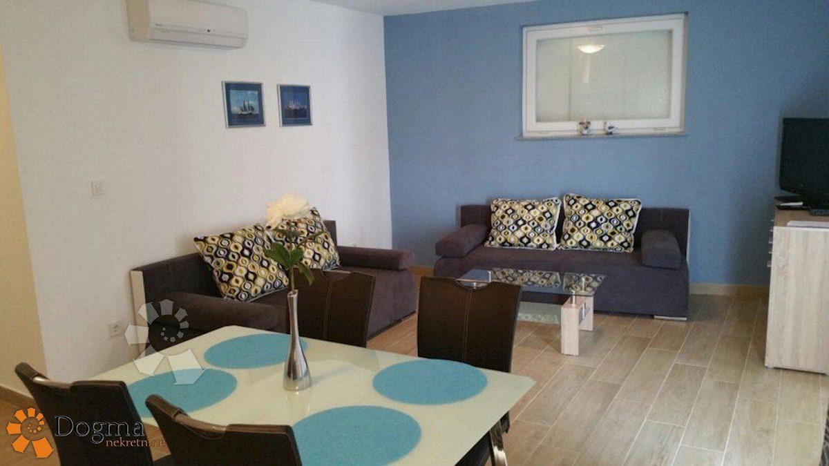 House For sale - Primorsko-goranska Novi Vinodolski - foto 2/9
