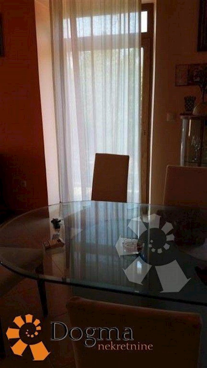 Flat For rent - PRIMORSKO-GORANSKA  RIJEKA 