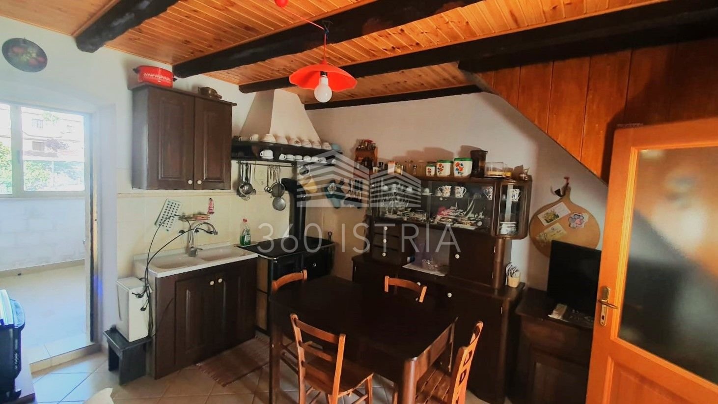 Hiša Na predaj - Istarska Višnjan