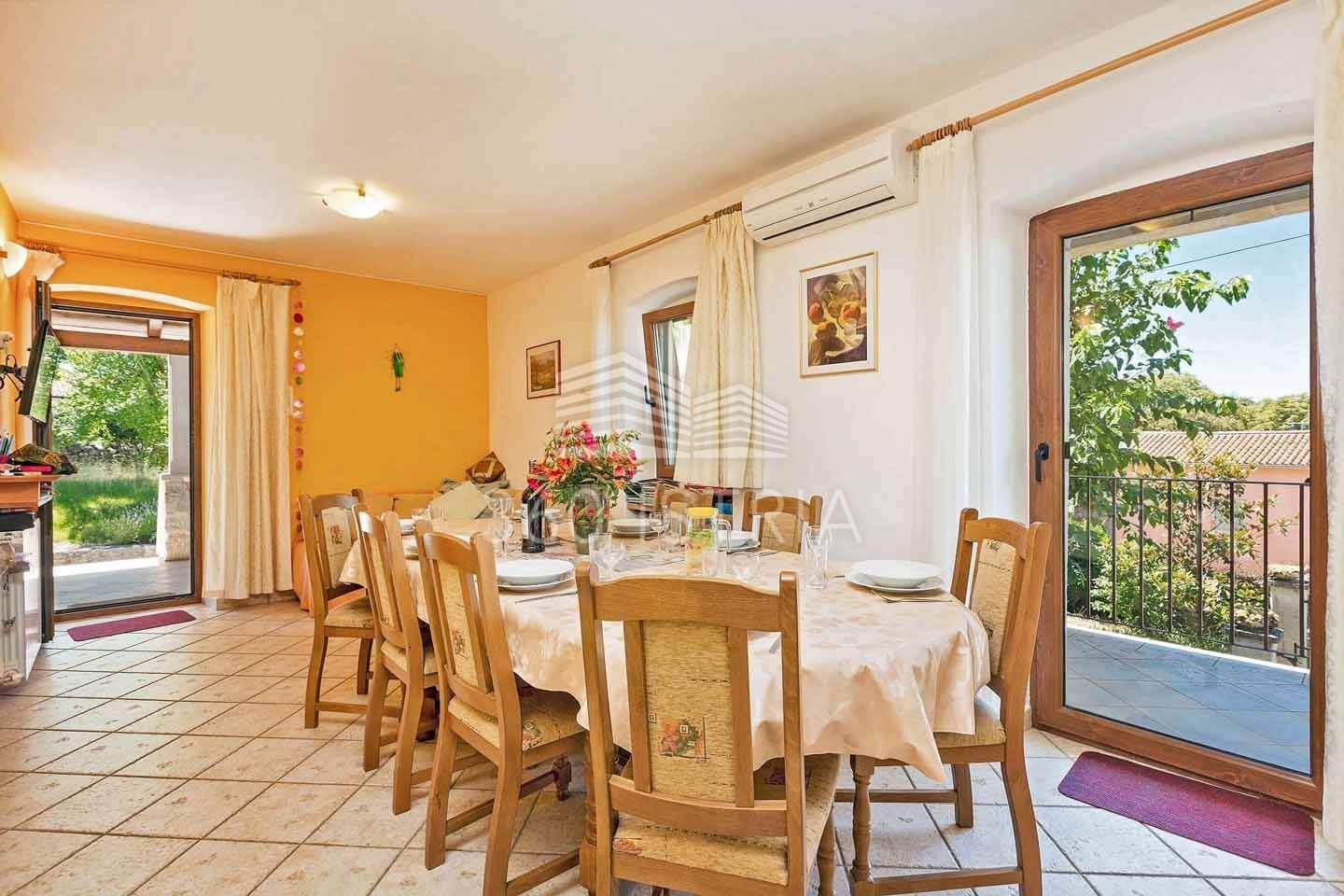 Kuća Na prodaju - Istarska Višnjan