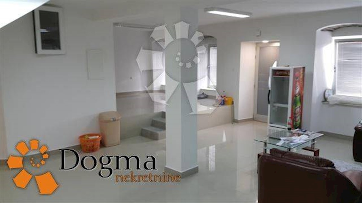 Business premises For rent - PRIMORSKO-GORANSKA  RIJEKA 