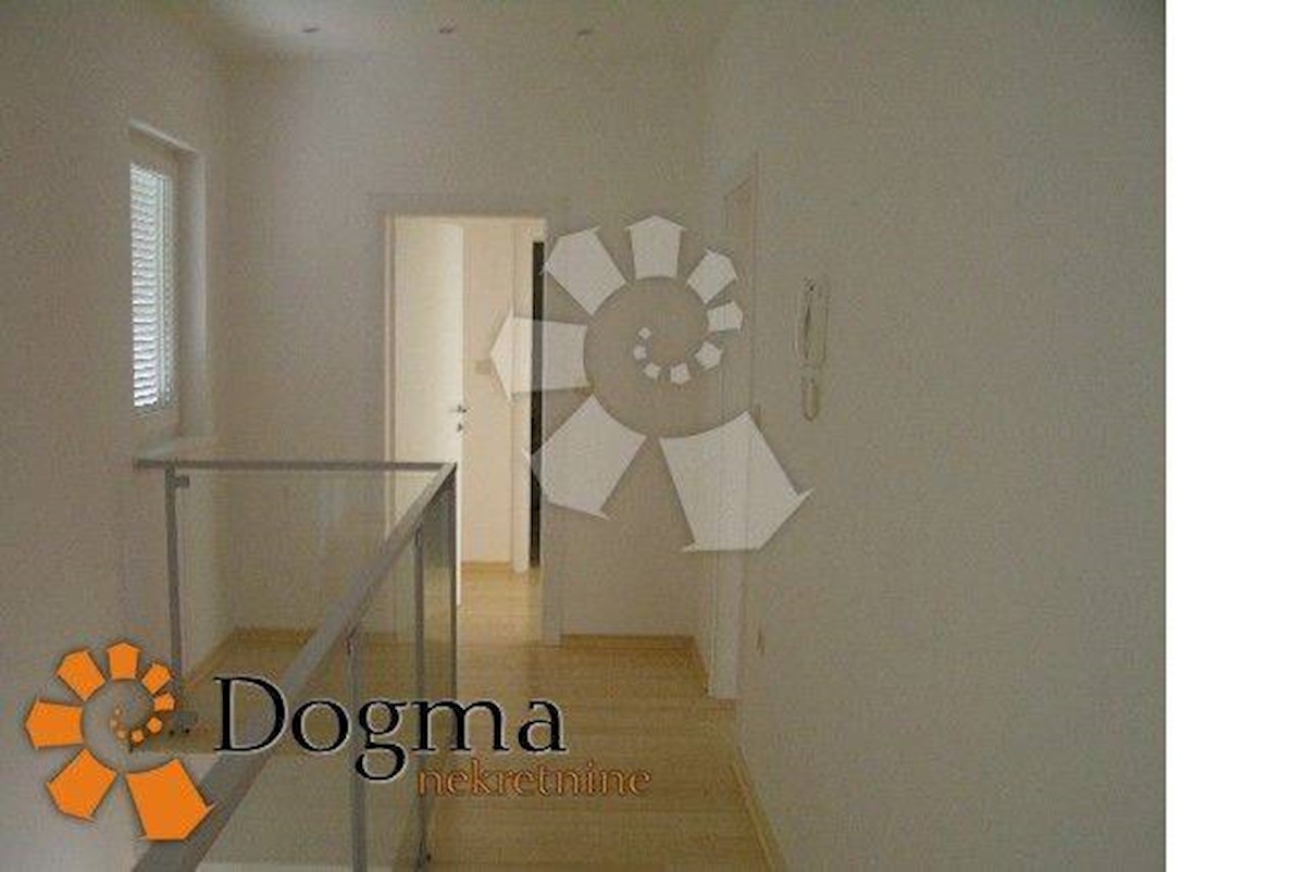 Apartma Na predaj - PRIMORSKO-GORANSKA  OPATIJA 