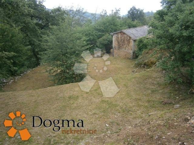 Zemljište na prodaju 850 m² – Pobri