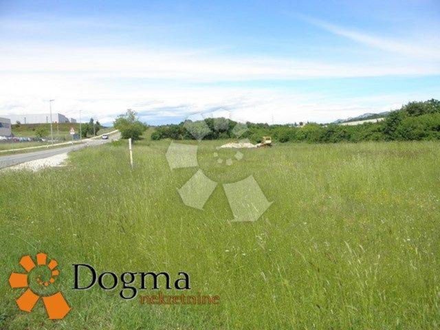 Land for sale 8548 m² – Labin