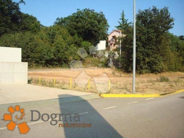 Pozemek na prodej 928 m² – Mavrinci