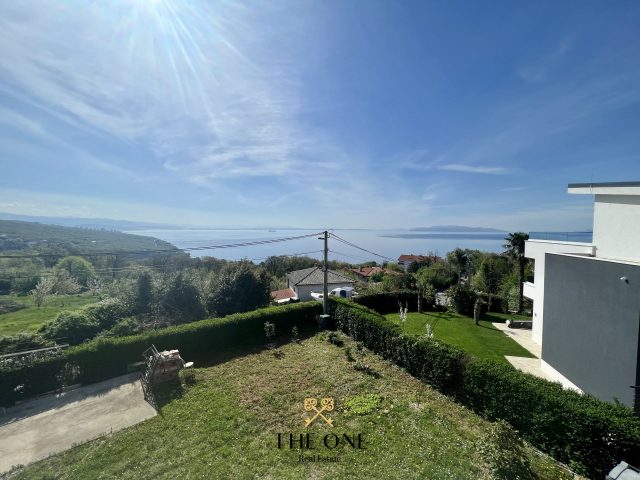 Casa in vendita 400 m² – Matulji