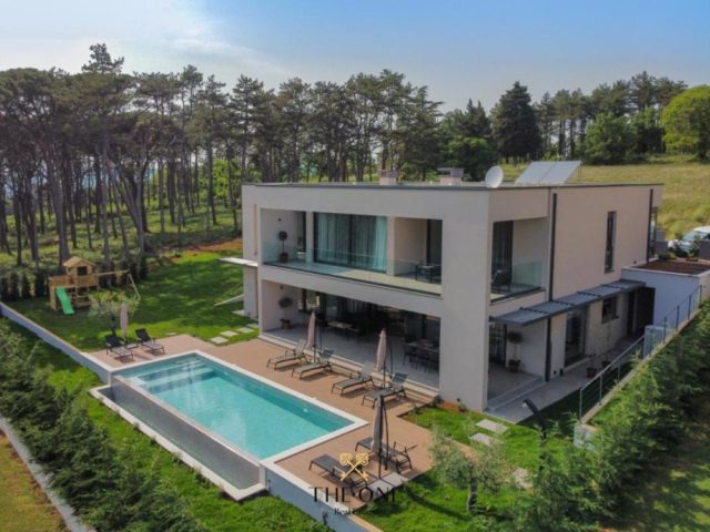Hiša na predaj 325 m² – Labin