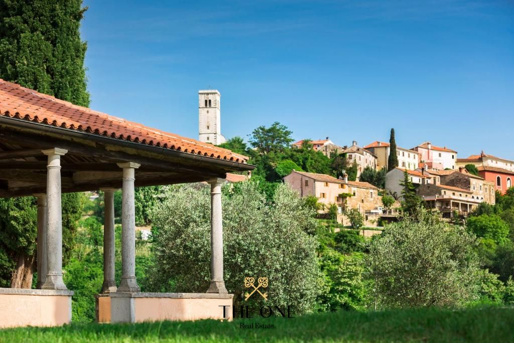 Casa In vendita -  Oprtalj