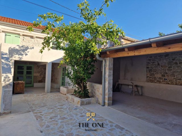 House For sale - Zadarska Ugljan - foto 4/21