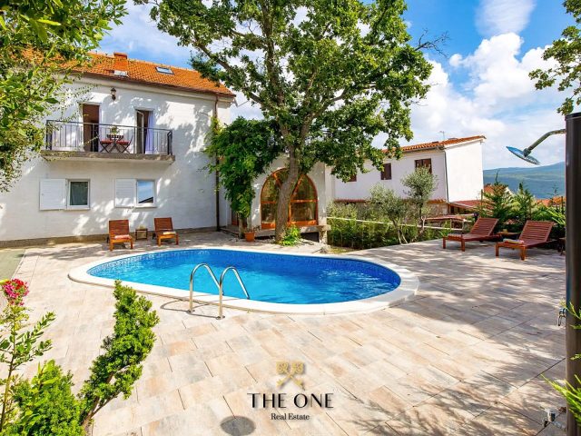 House for sale 240 m² – Krk